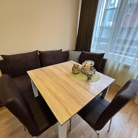 Cozy One Bedroom In Near Gondola With Wi Fi Μπάνσκο